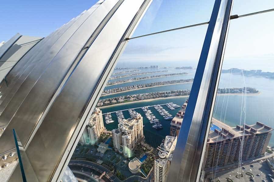 La bellissima vista dall'osservatorio del The View at the Palm, Dubai