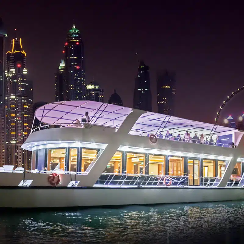 Crociera di lusso a Dubai Marina con cena e musica dal vivo